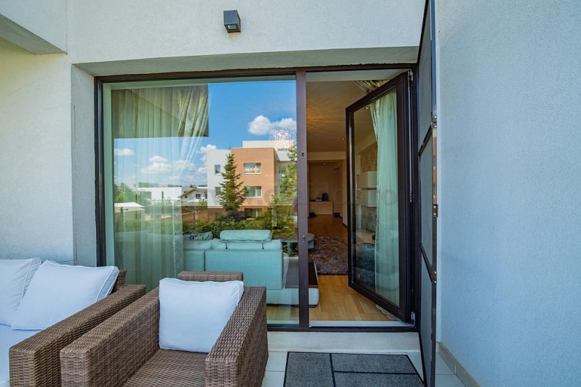 Apartament cu 3 camere in Complex cu Piscina Apartament cu 3 camere in Complex cu Piscina