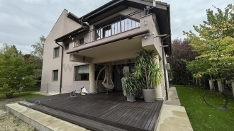 Iancu Nicolae - modern furnished next to the forest Iancu Nicolae - modern mobilata langa padure