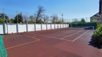 Vilă de închiriat în zona Iancu Nicolae-Jolie Ville Vilă de închiriat în zona Iancu Nicolae-Jolie Ville