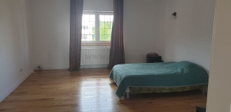 Vilă de închiriat în zona Iancu Nicolae-Jolie Ville Vilă de închiriat în zona Iancu Nicolae-Jolie Ville