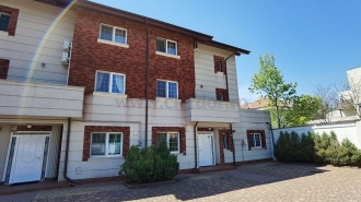 Vilă de închiriat în zona Iancu Nicolae-Jolie Ville Vilă de închiriat în zona Iancu Nicolae-Jolie Ville