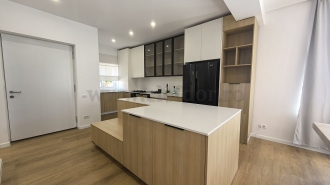 Villa for rent in Pipera area American Village- Vilă cu 5 camere  în zona Pipera