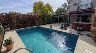 Iancu Nicolae - Baneasa Residential Park - Villa with Pool near British School Iancu Nicolae - Baneasa Residential Park - Vila cu Piscina langa British School