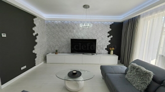 Luxury Villa with Swimming Pool Acces Vila de Lux cu acces la piscina