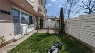 Luxury Villa with Swimming Pool Acces Vila de Lux cu acces la piscina