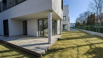 Villa with Pool Near American School Vila cu piscina in apropiere de Scoala Americana