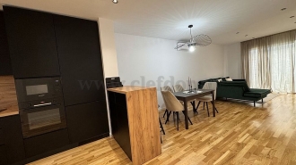 Vila moderna in apropiere de Scoala Americana