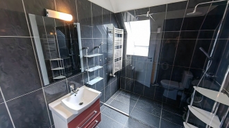 Vilă cu piscina langa British School Vilă cu piscina langa British School