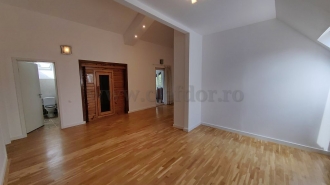 Vilă cu piscina langa British School Vilă cu piscina langa British School