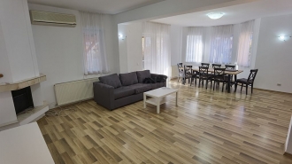 Vilă in zona Iancu Nicolae -British School