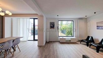 Vila in apropiere de Porsche Nord