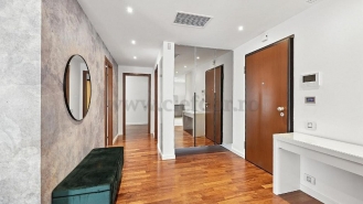 Apartament cu 3 camere de închiriat în zona Ambasadei Americii Apartament cu 3 camere de închiriat în zona Ambasadei Americii