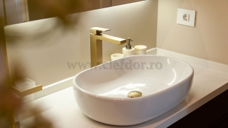 Apartament cu 4 camere de închiriat în zona Aviatiei Apartament cu 4 camere de închiriat în zona Aviatiei