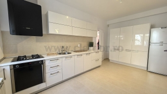 Individual Villa for rent near British School Vilă INDIVIDUALA în apropiere de British School