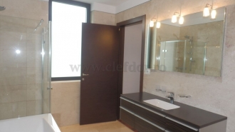 Apartament cu 3 camere de închiriat în zona Primaverii Apartament cu 3 camere de închiriat în zona Primaverii