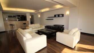 Apartament cu 4 camere de închiriat în zona Soseaua Nordului Apartament cu 4 camere de închiriat în zona Soseaua Nordului