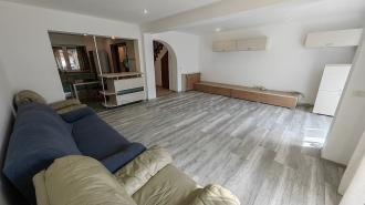 Villa for rent, Iancu Nicolae area Vilă cu 4 camere de închiriat în zona Iancu Nicolae