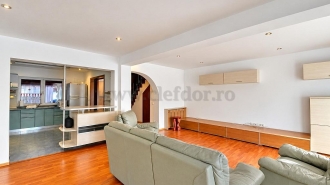 Villa for rent, Iancu Nicolae area Vilă cu 4 camere de închiriat în zona Iancu Nicolae
