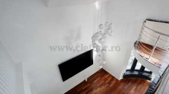 RENOVATED villa in Porsche Romania area Vila RENOVATA in zona Porsche Romania
