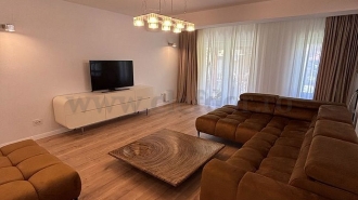 Vila RENOVATA COMPLET in apropiere de Jolie Ville-Iancu Nicolae