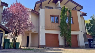 Vilă de închiriat în zona Pipera