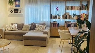 Luxury Villa with Swimming Pool Acces Vila de Lux cu acces la piscina