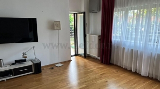 Apartament cu gradina si acces la piscina in zona Baneasa Apartament cu gradina si acces la piscina in zona Baneasa
