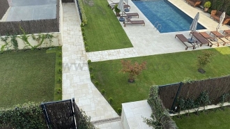 Apartment with Swimming Pool Access Apartament cu acces la piscina