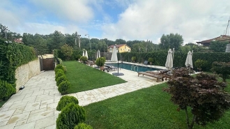 Apartment with Swimming Pool Access Apartament cu acces la piscina