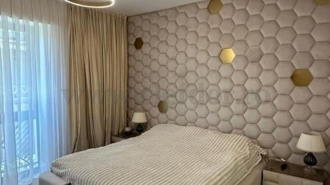 Apartment with Swimming Pool Access Apartament cu acces la piscina