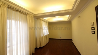 Dorobanti - Capitals - villa with 5 rooms for rent/sale Dorobanti - Capitale - vila cu 5 camere de inchiriat/vanzare