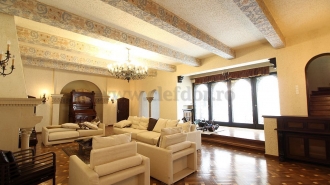 Dorobanti - Capitals - villa with 5 rooms for rent/sale Dorobanti - Capitale - vila cu 5 camere de inchiriat/vanzare