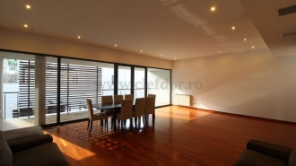 Dorobanti area - 3 bedroom penthouse apartment with a large terrace Dorobanti - penthouse cu 4 camere si terasa spatioasa