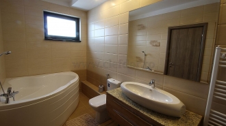 Modern Villa with 3 bedroom in Baneasa Area Vila moderna cu 3 dormtoare in zona Baneasa