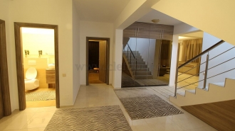 Modern Villa with 3 bedroom in Baneasa Area Vila moderna cu 3 dormtoare in zona Baneasa