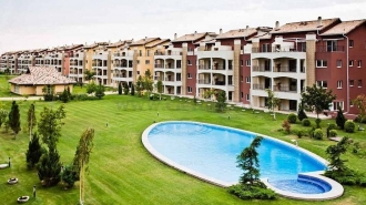 Apartament cu 3 camere, Școala Americană