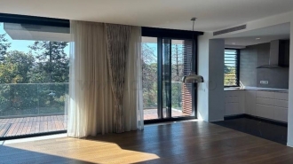 4 room Apartment for rent, Primaverii area Apartament cu 4 camere de închiriat în zona Primaverii