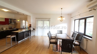 Villa for rent / sale near the French School Vila de inchiriat/vanzare in apropiere de Liceul Francez