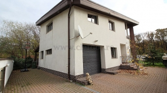 Villa for rent / sale near the French School Vila de inchiriat/vanzare in apropiere de Liceul Francez
