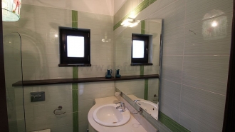 Villa for rent / sale near the French School Vila de inchiriat/vanzare in apropiere de Liceul Francez