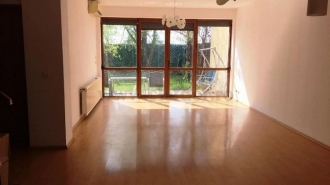 Vilă cu 5 camere de închiriat în zona Pipera
