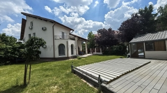 Vila Individuala cu Piscina langa Jolie Ville