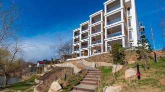 Lake view Apartment! Apartament cu vedere spre lac!