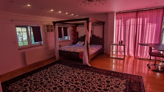 Vila Individuala cu Piscina- Pretabila pentru GRADINITA Vila Individuala cu Piscina- Pretabila pentru GRADINITA