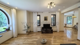 Villa for rent near Iancu Nicolae Vilă cu 5 camere de închiriat în apropere de Iancu Nicolae