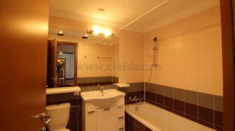 Apartament cu 4 camere de închiriat în zona Soseaua Nordului Apartament cu 4 camere de închiriat în zona Soseaua Nordului