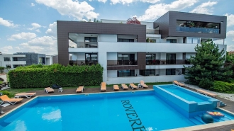Apartament cu 3 camere in Complex cu Piscina Apartament cu 3 camere in Complex cu Piscina