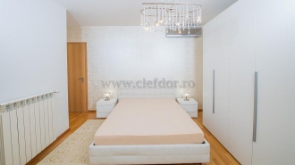 Apartament cu 3 camere in Complex cu Piscina Apartament cu 3 camere in Complex cu Piscina
